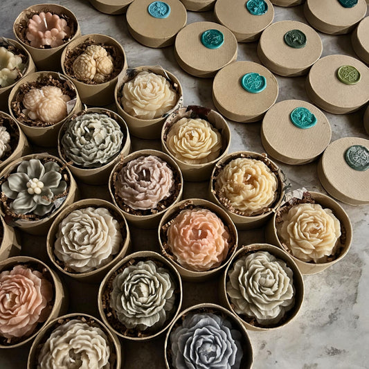 Floral Collection — Hand-Poured Botanical Candle in gift box